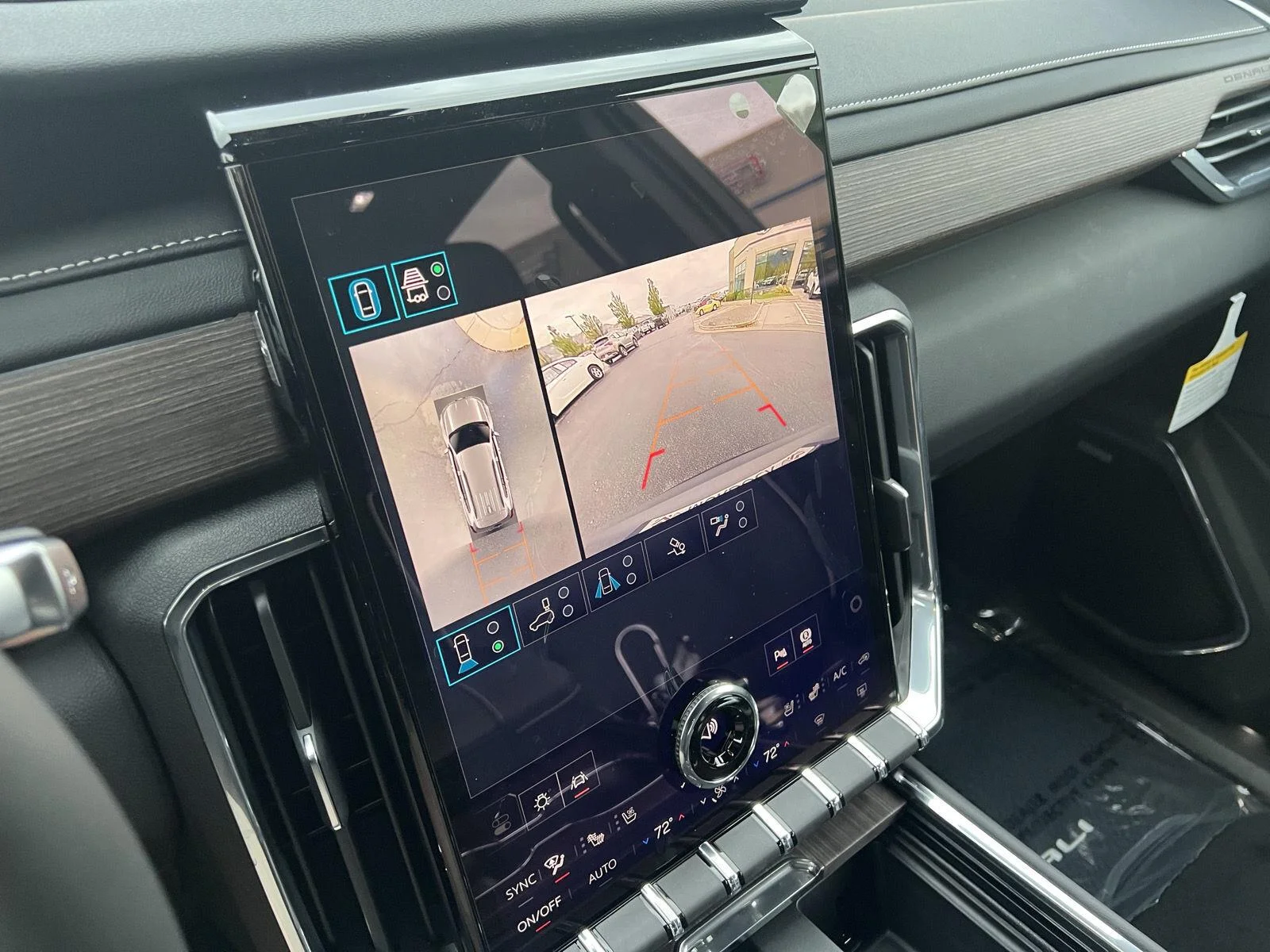 2027 GMC Acadia Denali - Photo 9