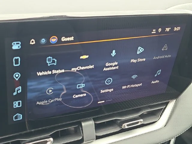 New 2027 Summit White Chevrolet LT image 32