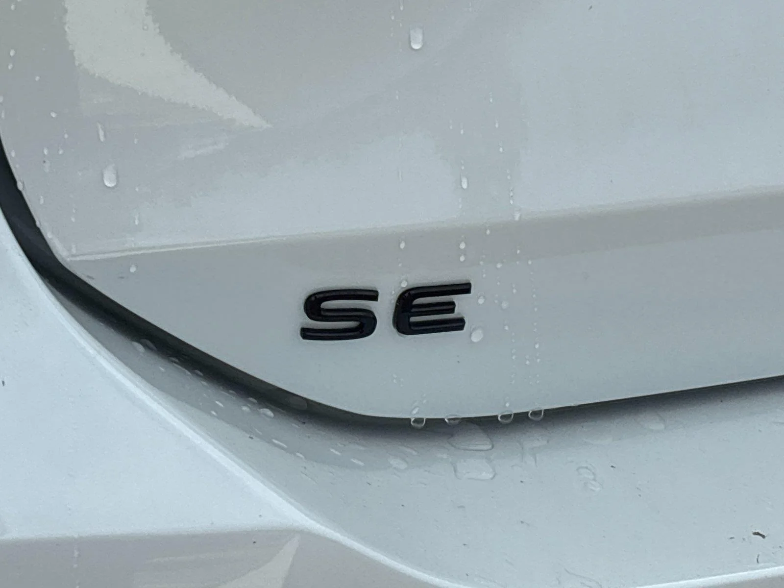 New 2026 opal white pearl Volkswagen SE R-Line Black image 11