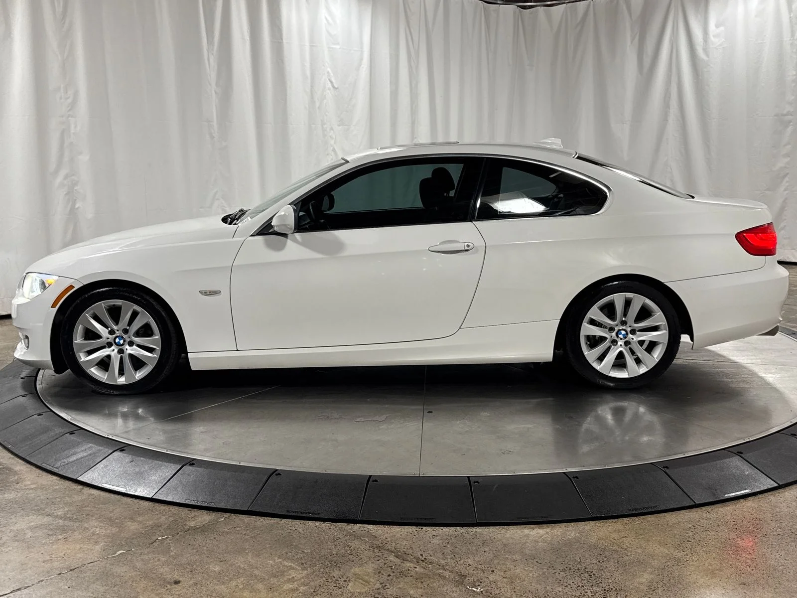 Used 2012 Alpine White BMW 328i image 8