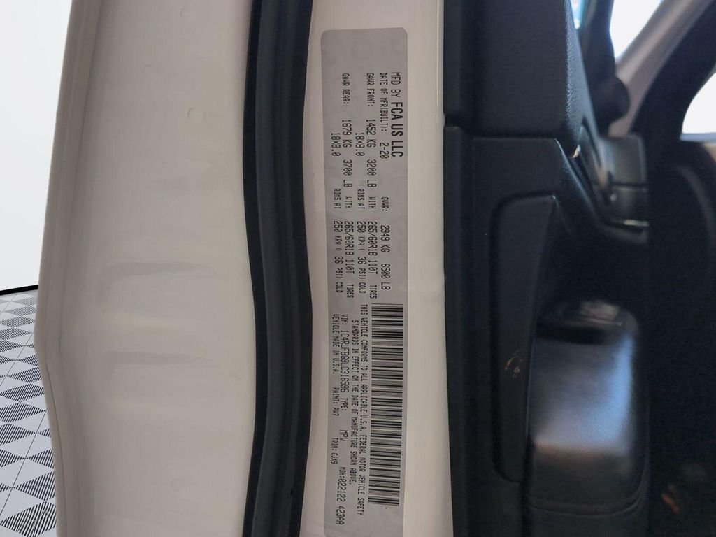 Used 2020 Bright White Clearcoat Jeep Limited image 31