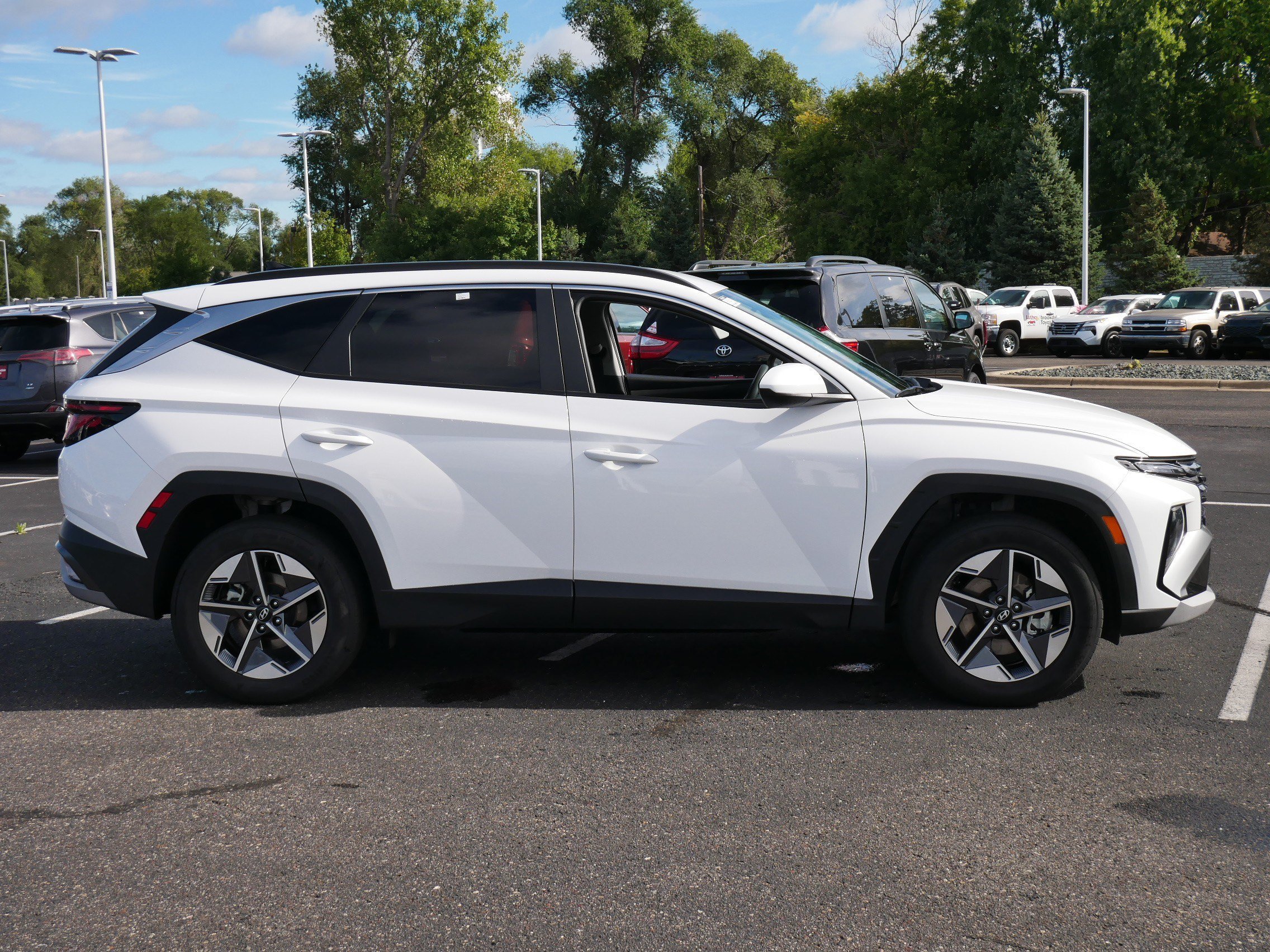 Used 2025 Serenity White Pearl Hyundai SEL image 8