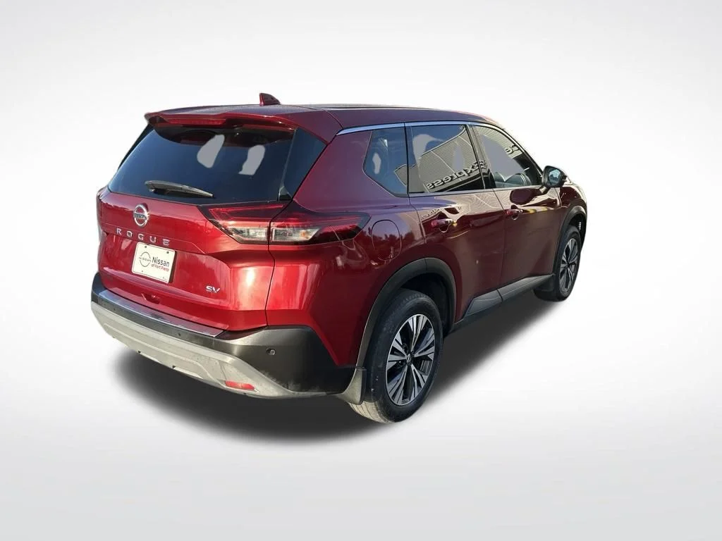 Used 2021 Scarlet Ember Nissan SV image 5