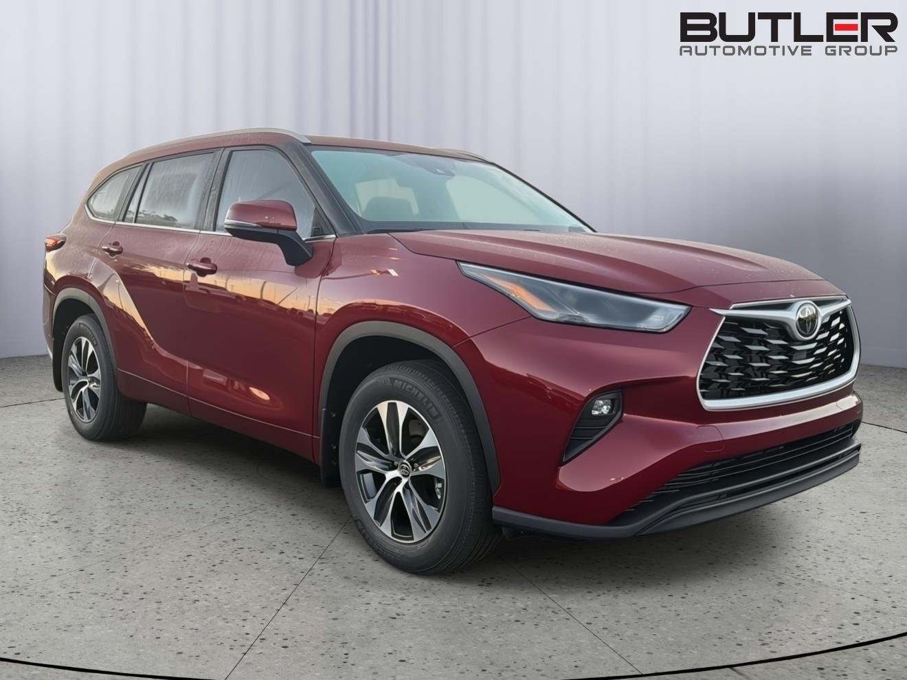 New 2026 Ruby Flare Pearl Toyota XLE image 8