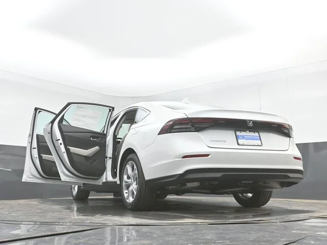 New 2026 Platinum White Pearl Honda LX image 55