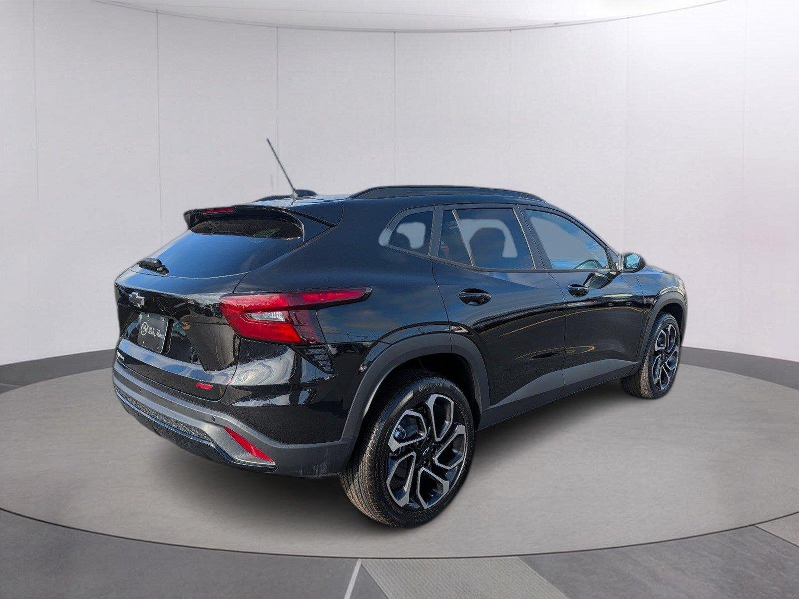 New 2026 Mosaic Black Metallic Chevrolet 2RS image 7