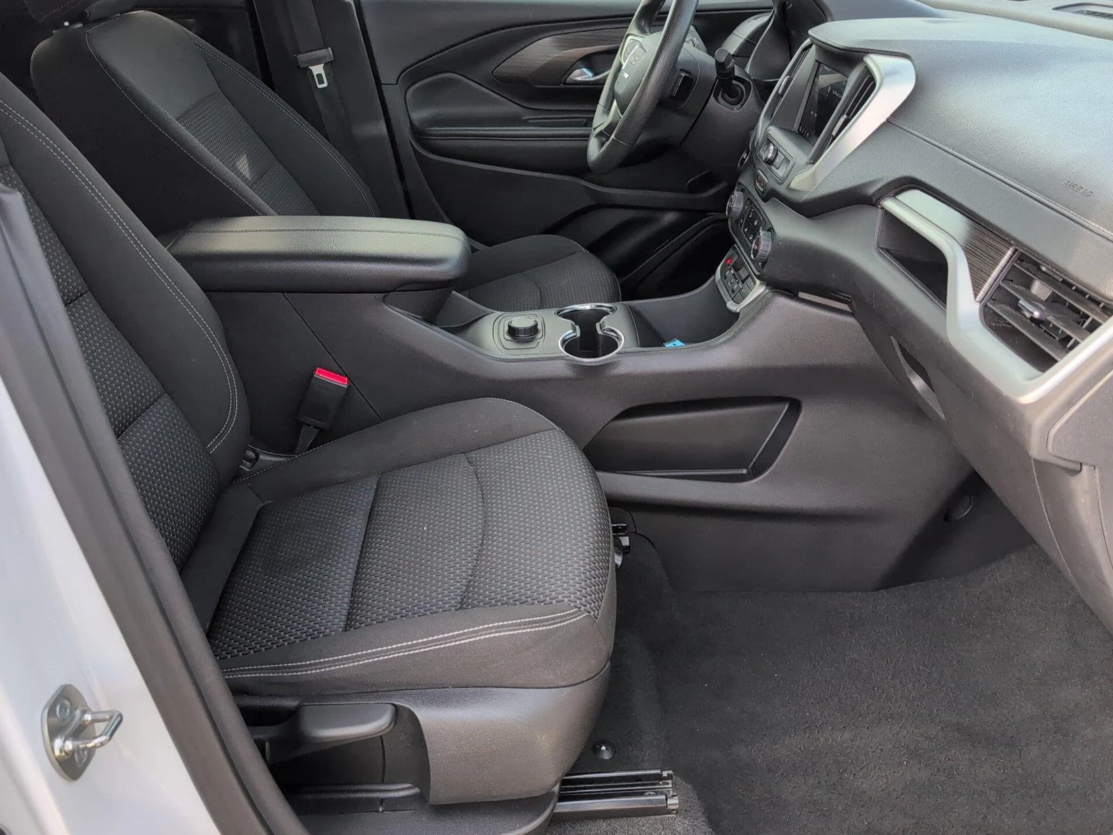 Used 2024 Summit White GMC SLE image 38