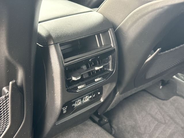 Used 2023 Black Jeep Limited image 20