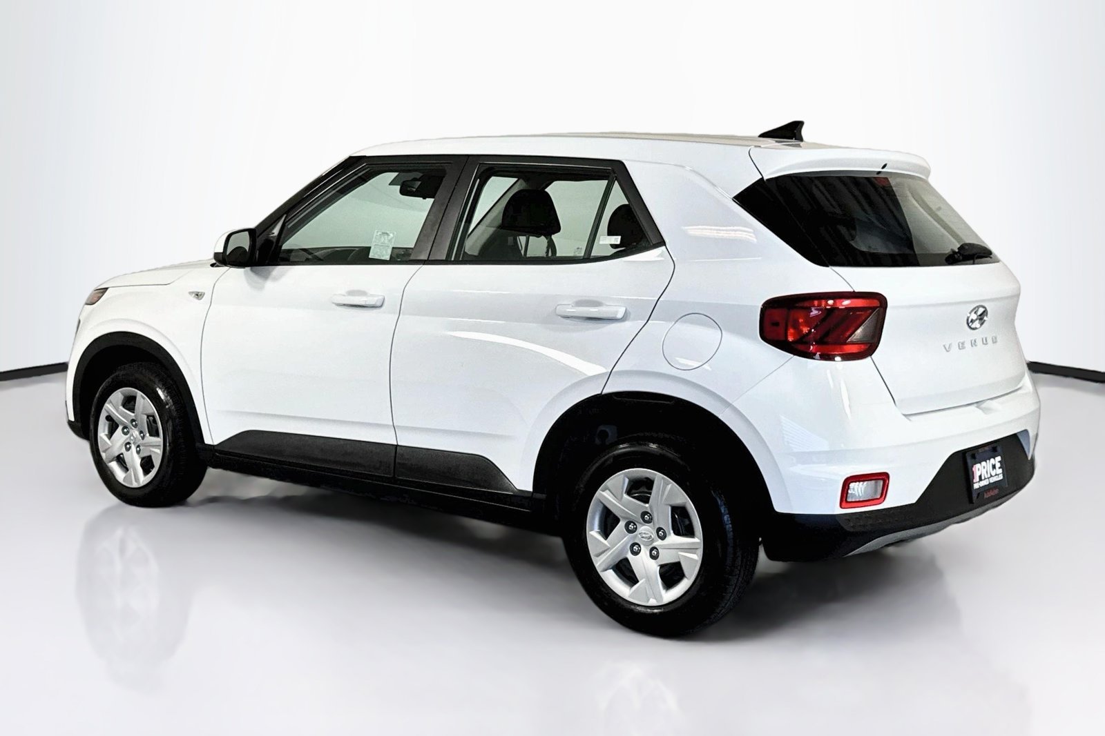 Used 2020 Ceramic White Hyundai SE image 7