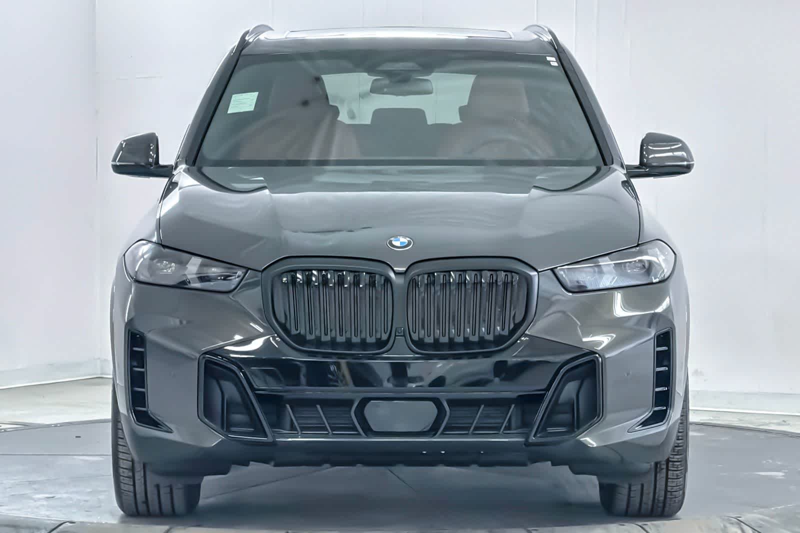 New 2026 Dravit Grey Metallic BMW xDrive40i image 10