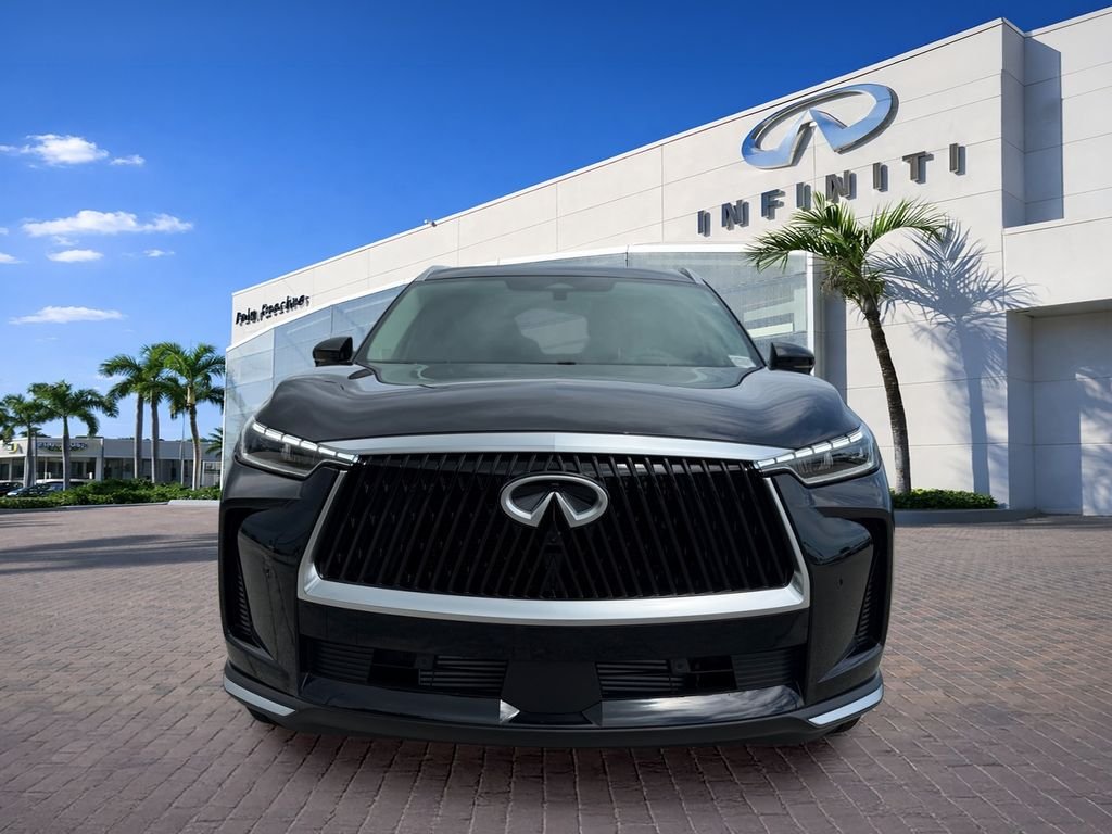 New 2027 MINERAL BLACK INFINITI Luxe FWD image 2