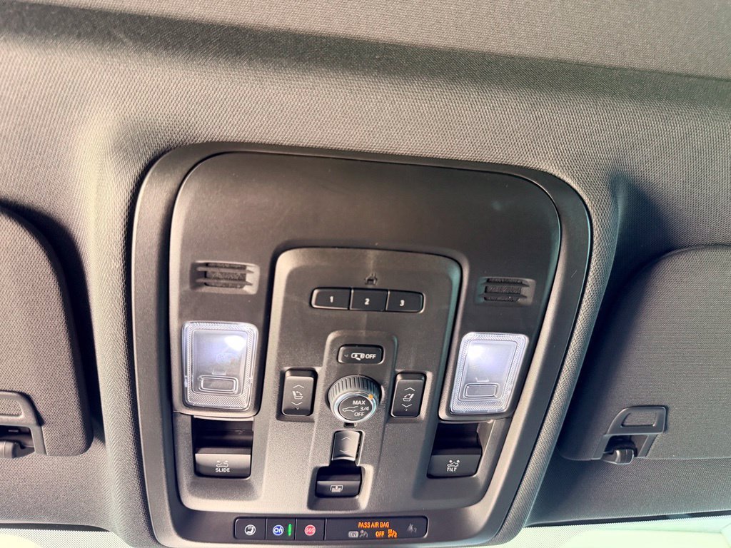 Used 2024 Sterling Metallic GMC AT4 image 26
