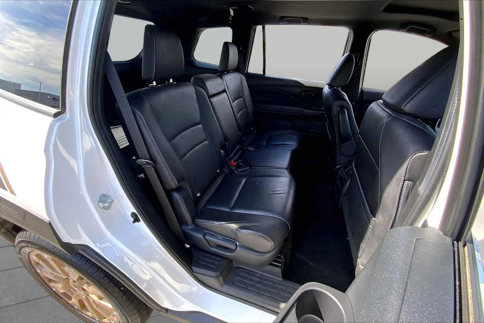 Used 2022 Platinum White Pearl Honda EX-L image 20