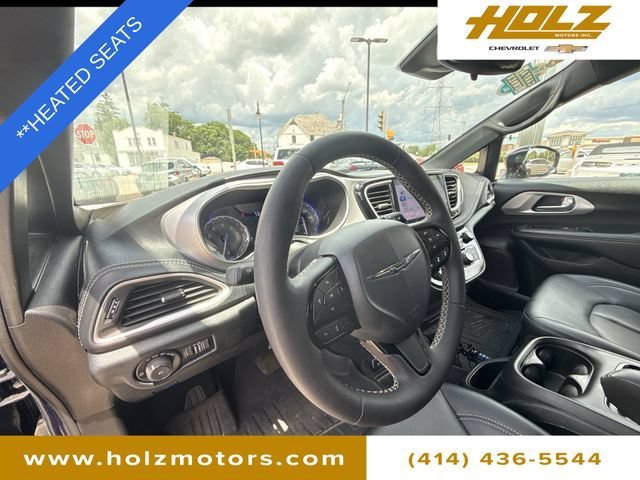 Used 2024 Blue Chrysler Touring L image 11