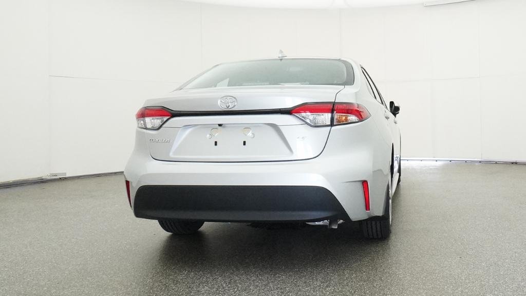 New 2026 Classic Silver Metallic Toyota LE image 2