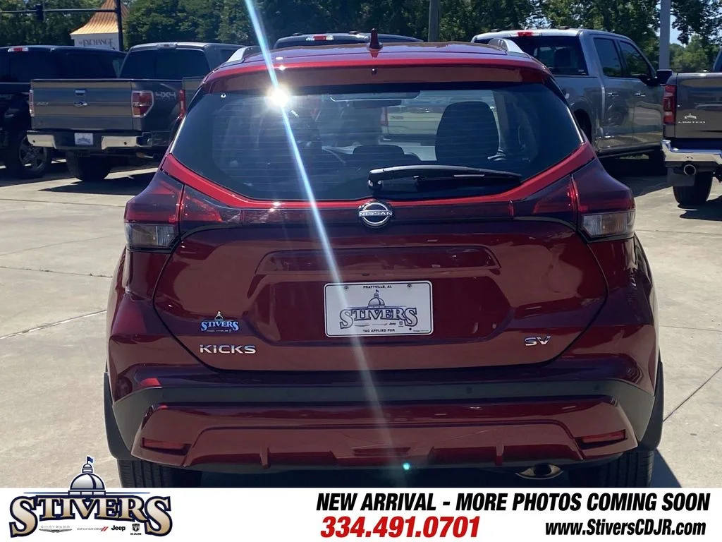 Used 2023 Red Nissan SV image 7