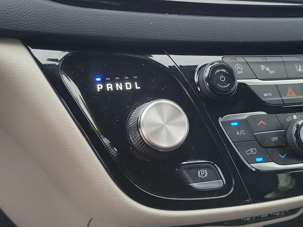 Used 2023 White Chrysler Touring L image 31