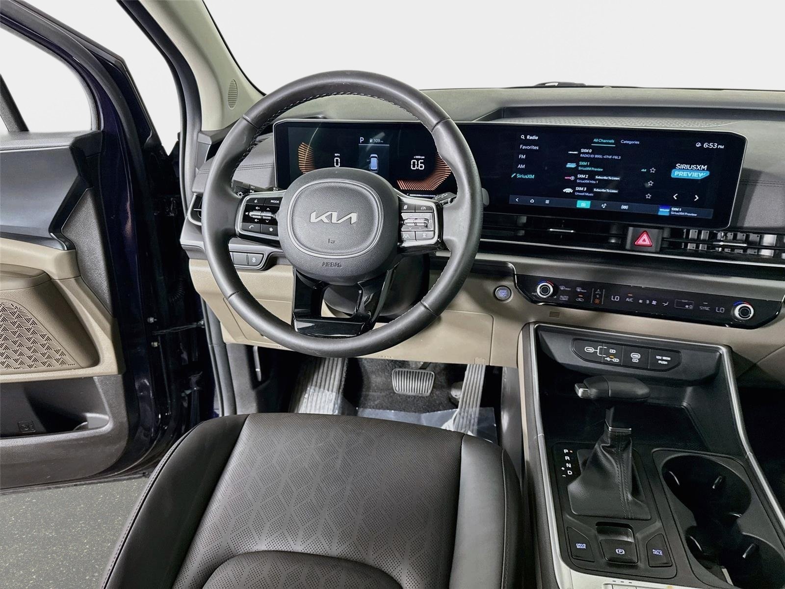 Used 2025 Deep Chroma Blue Kia LXS image 23