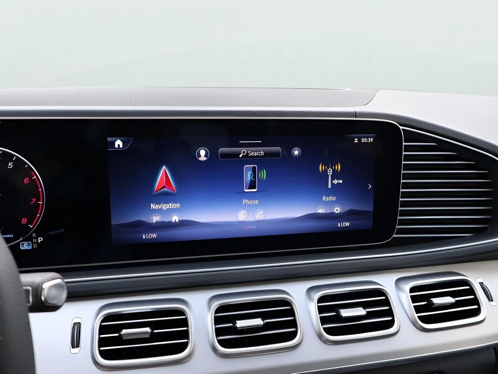 New 2025 White Mercedes-Benz GLS 450 image 25