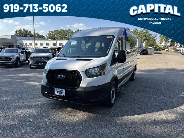Used 2024 White Ford XL image 1