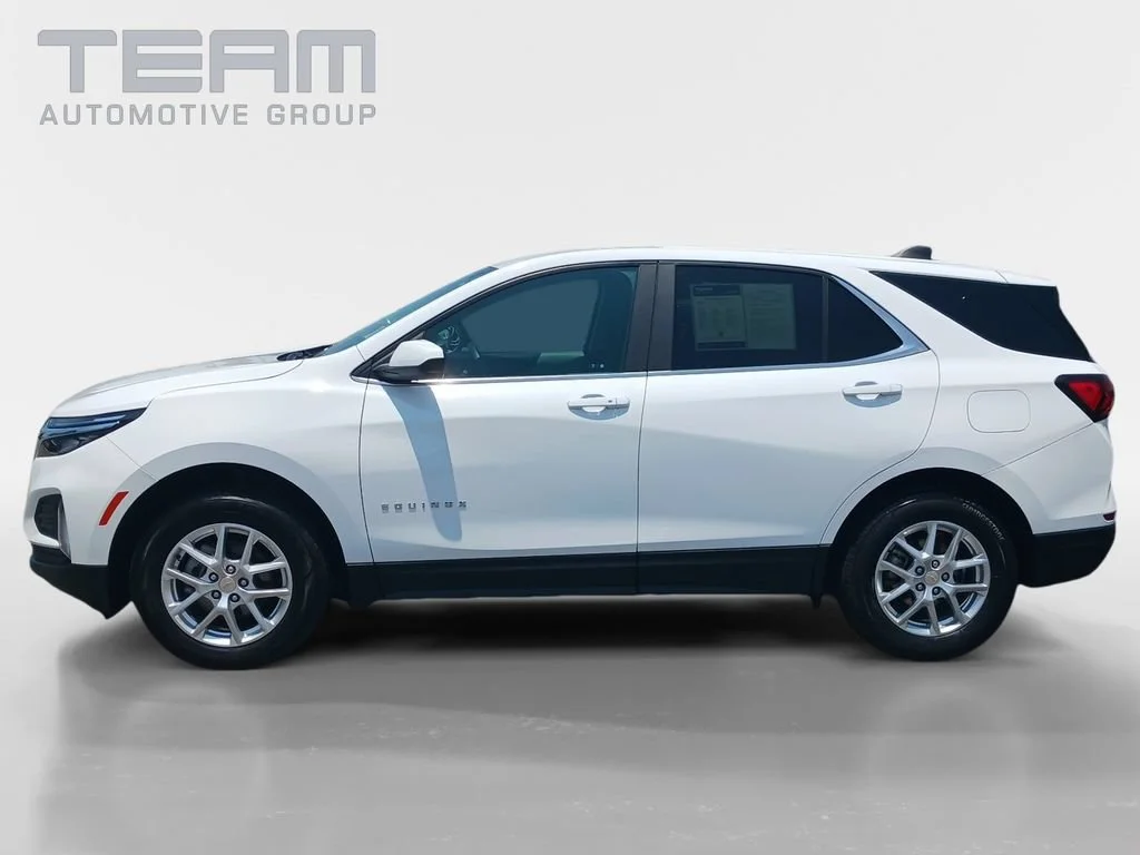 Used 2024 Summit White Chevrolet LT image 4