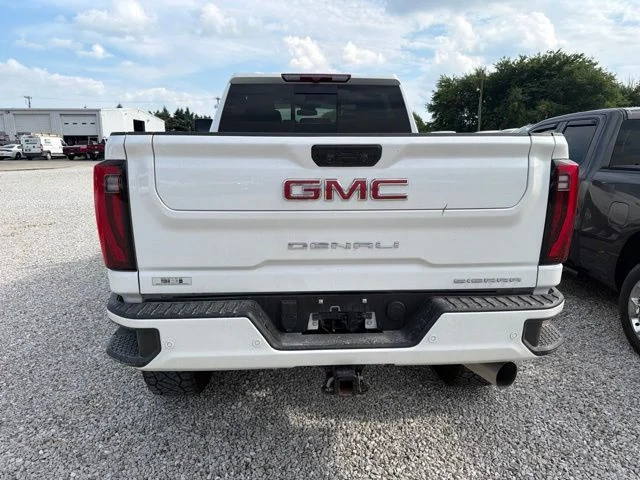 Used 2024 White GMC Denali image 6