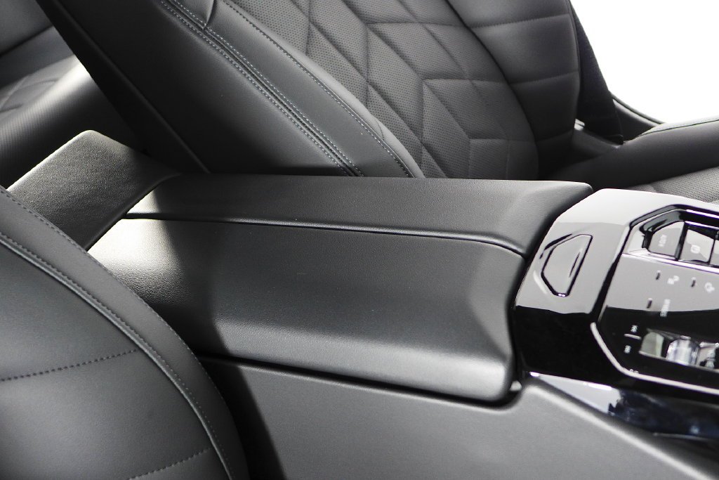 Certified Used 2024 Dark Graphite BMW M60 image 16