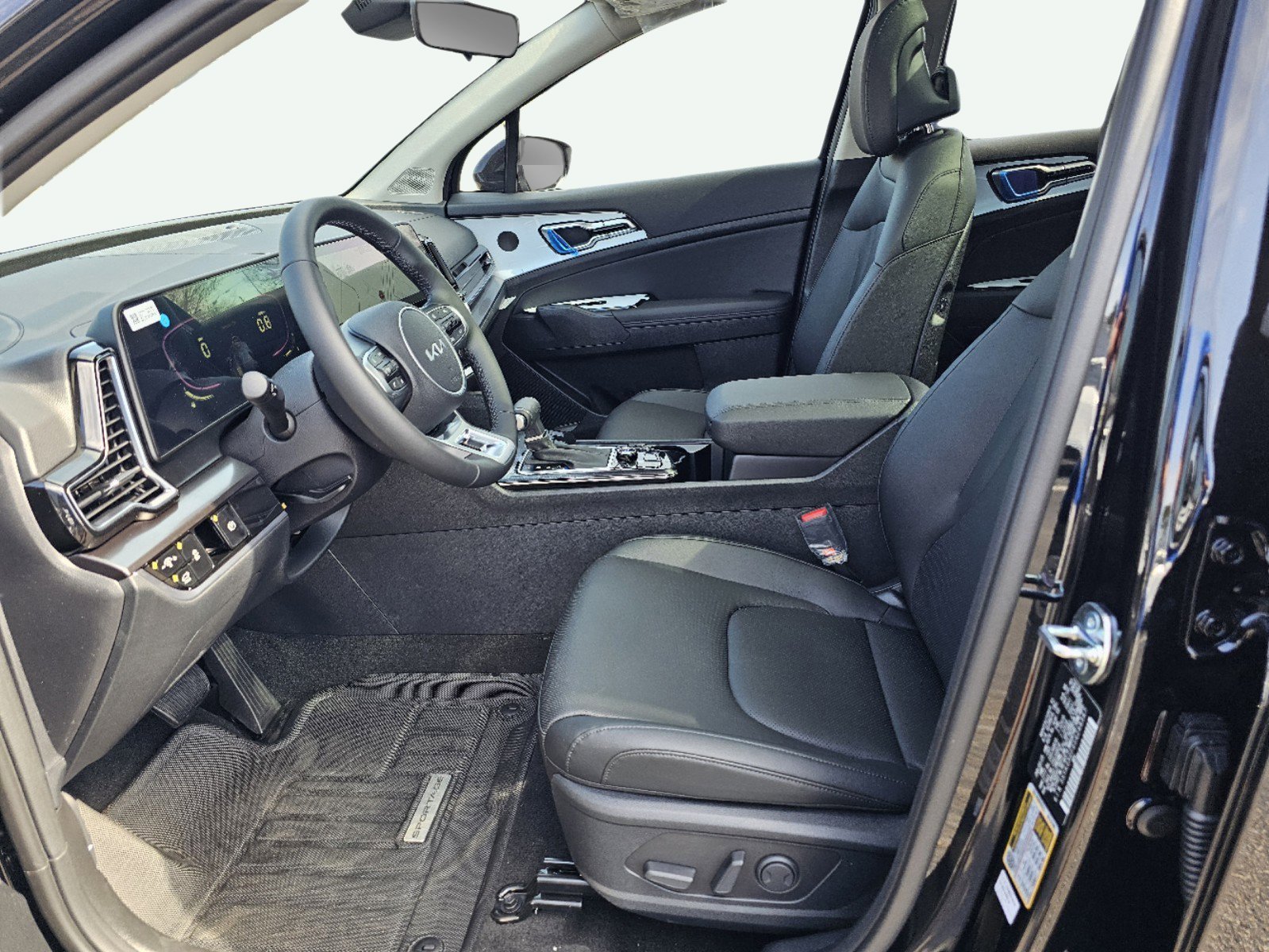 2025 Kia Sportage EX - Photo 15