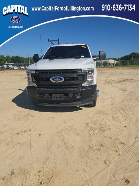 Used 2020 White Ford XL image 1