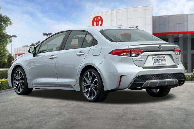 Certified Used 2020 CLASSIC SILVER MET Toyota  image 6