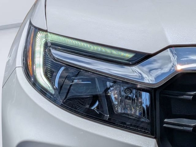 Used 2023 Platinum White Pearl Honda EX-L image 9