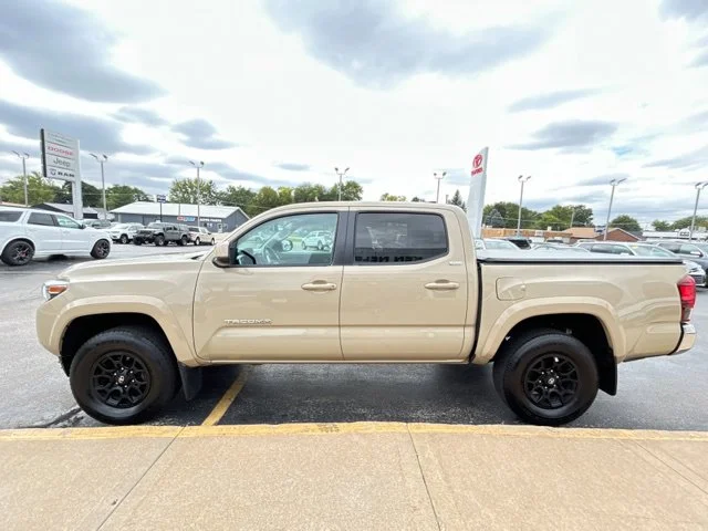 Used 2019 Quicksand Toyota SR5 image 6