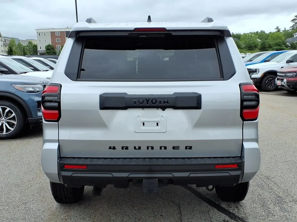 New 2026 Cutting Edge Toyota SR5 image 5