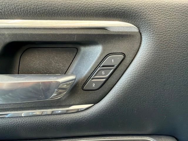 Used 2023 White Ram Laramie image 18