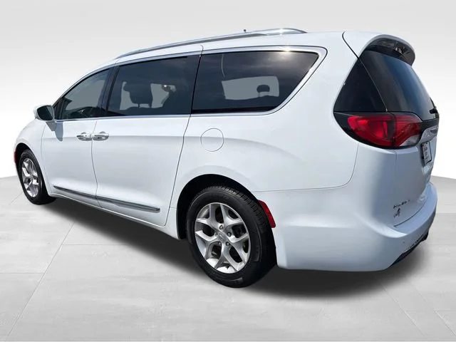 Used 2018 White Chrysler Touring L Plus image 3