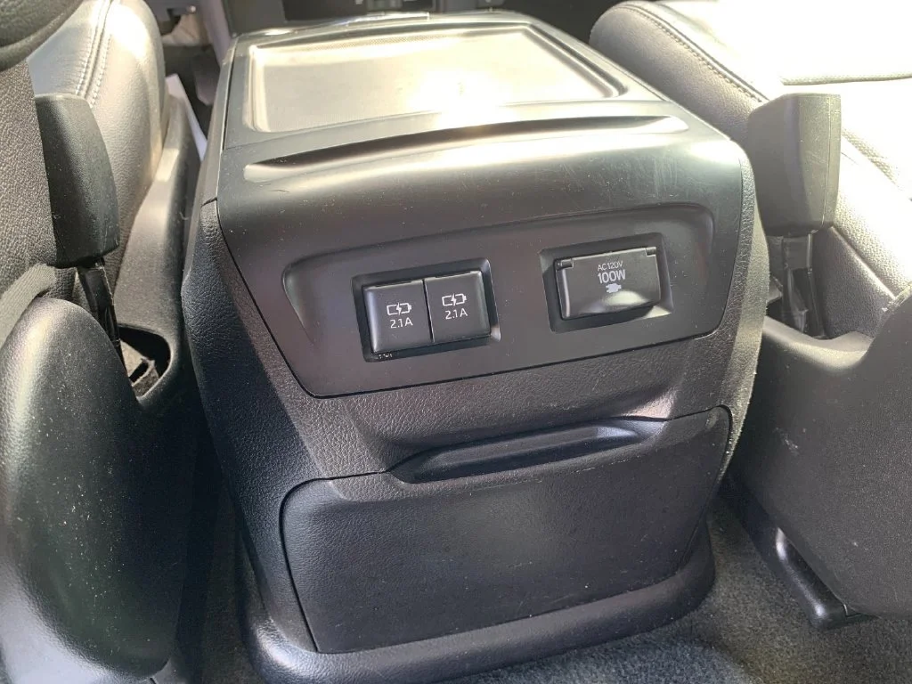 Used 2018 Gray Toyota SE Premium image 15