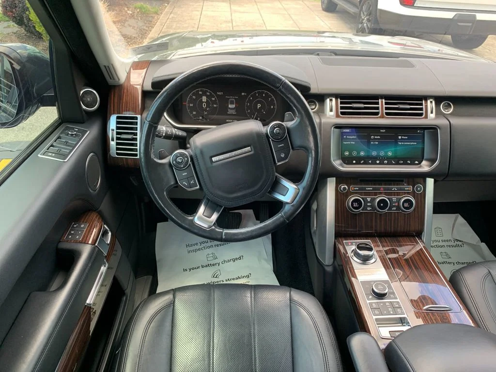 Used 2017  Land Rover 3.0L V6 Supercharged HSE image 17
