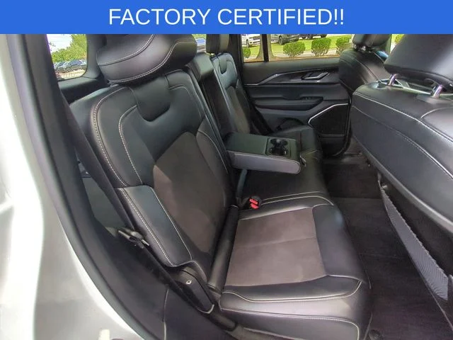 Used 2022 White Jeep Altitude image 35