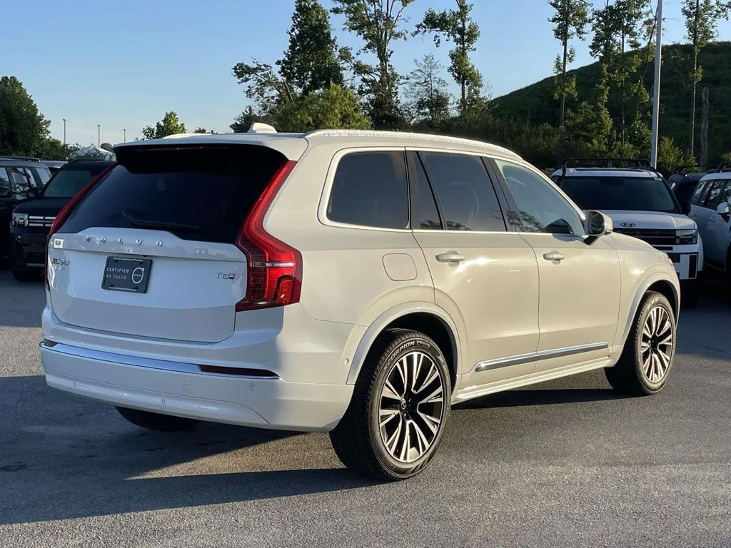Used 2025 Crystal White Metallic Volvo Plus image 29