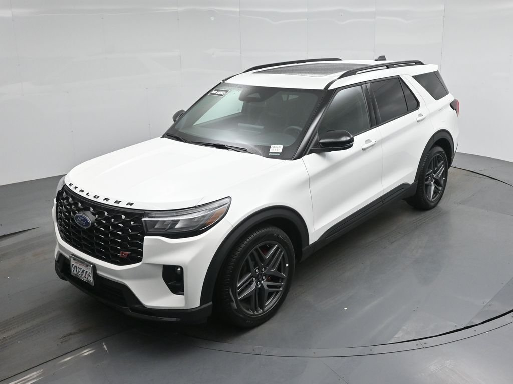 New 2026 Star White Metallic Tri-Coat Ford ST image 38