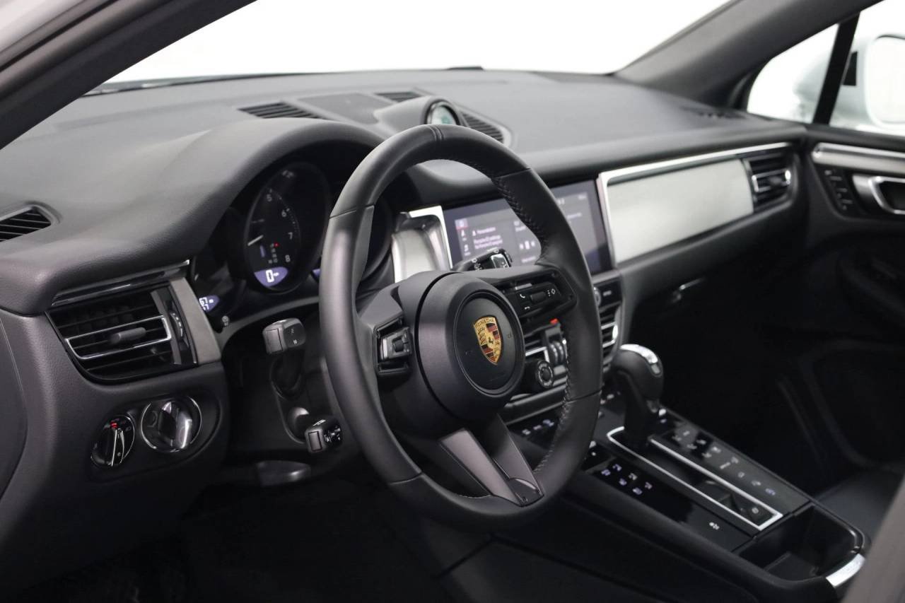 Certified Used 2026 White Porsche  image 4