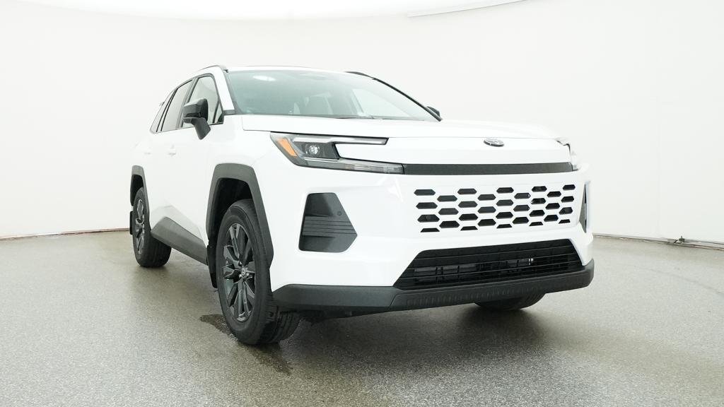 New 2026 Ice Cap Toyota XLE Premium image 7