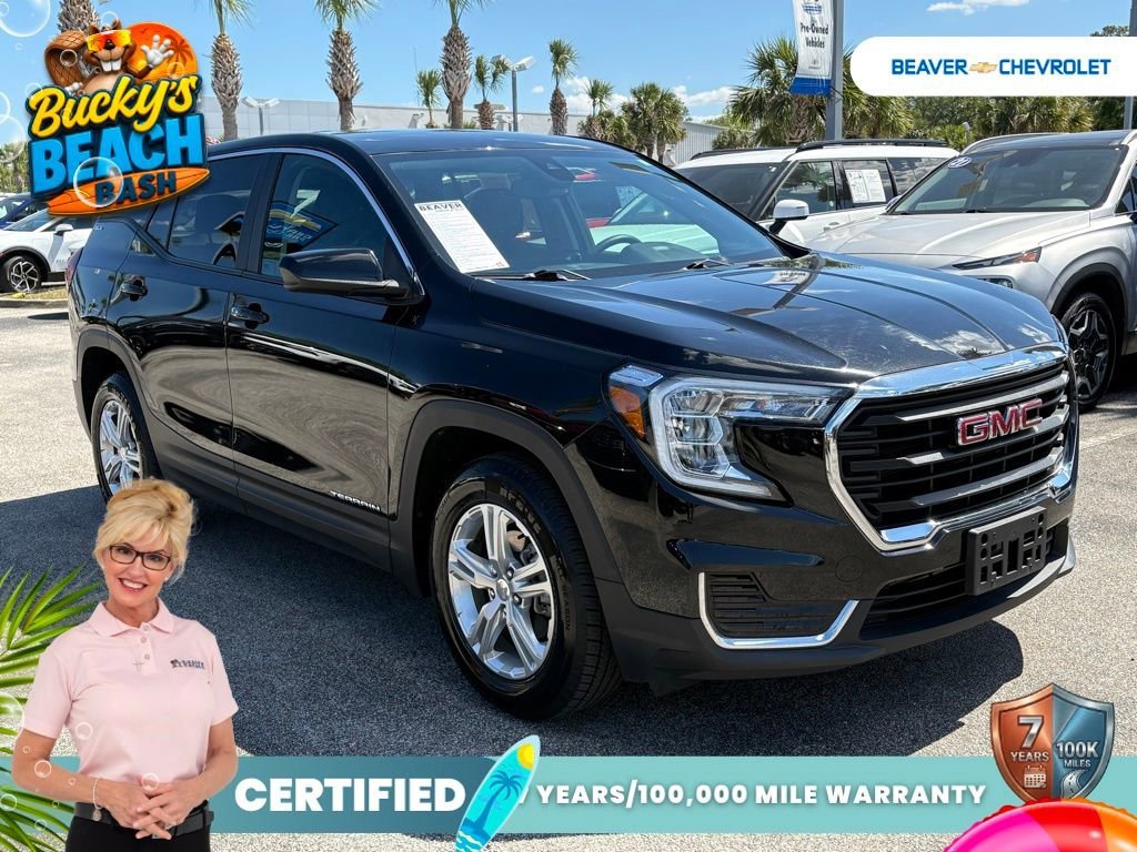 Used 2024 Ebony Twilight Metallic GMC SLE image 9