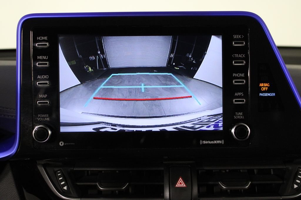 Used 2021 White Toyota XLE image 29