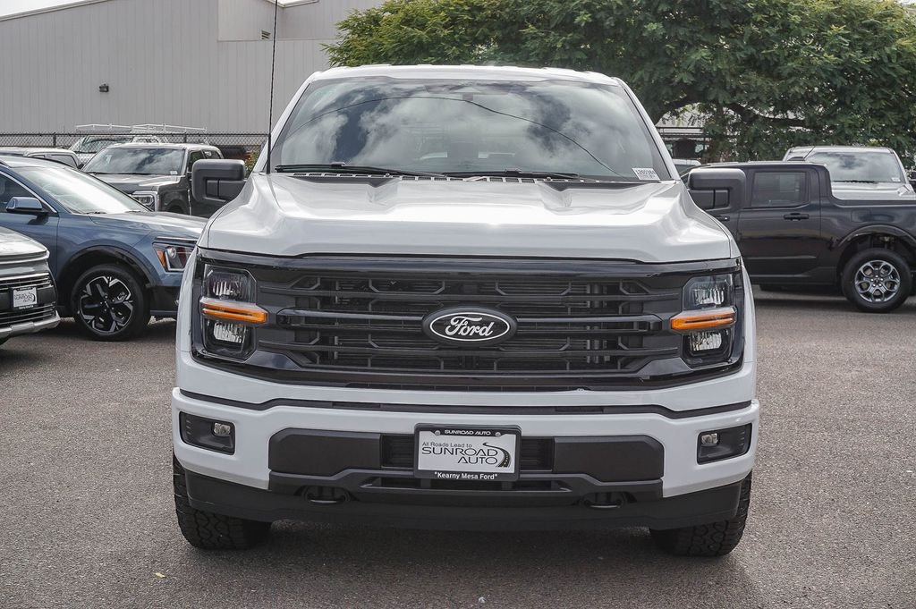 New 2026 Oxford White Ford XLT image 2