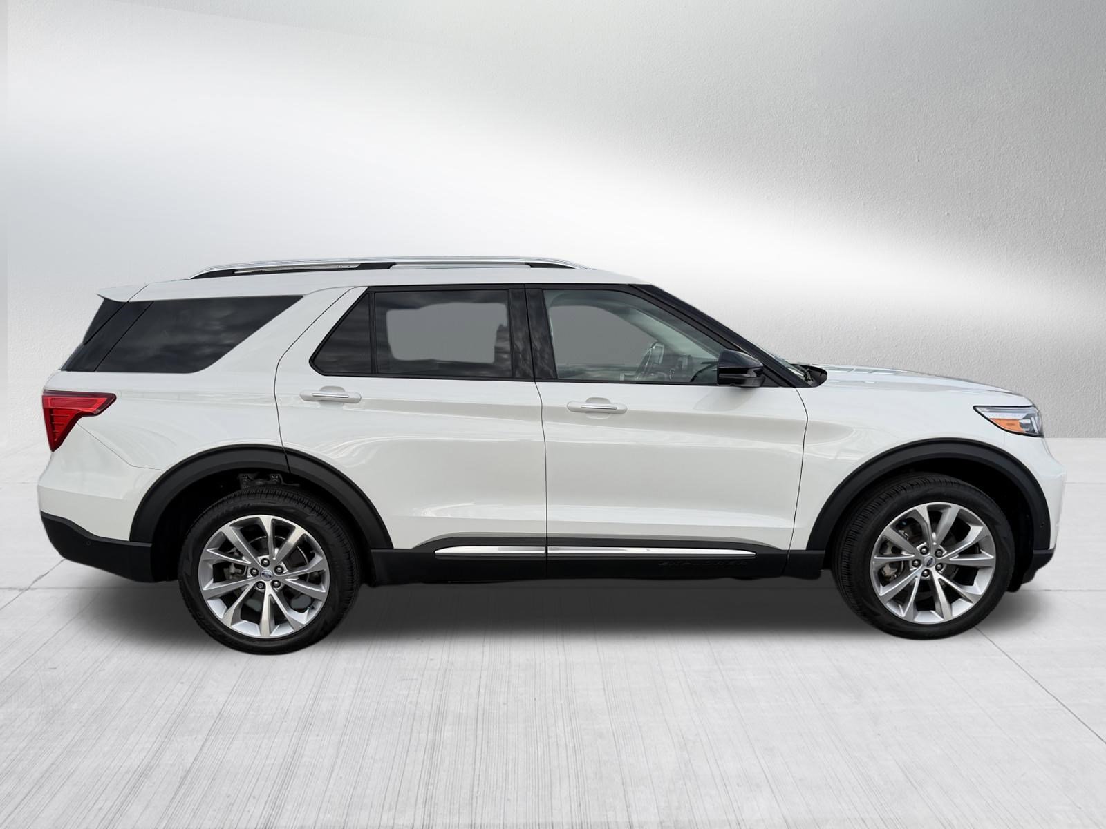 Certified Used 2023 Star White Ford Platinum image 8