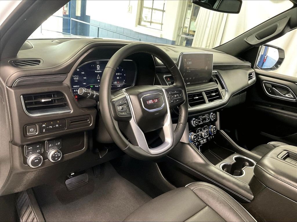 Used 2023 White GMC SLT image 8