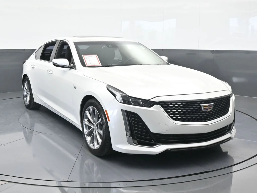 Used 2020 Crystal White Tricoat Cadillac Premium Luxury image 9
