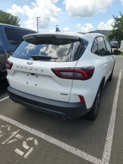 Used 2025 White Ford ST-Line Select image 3