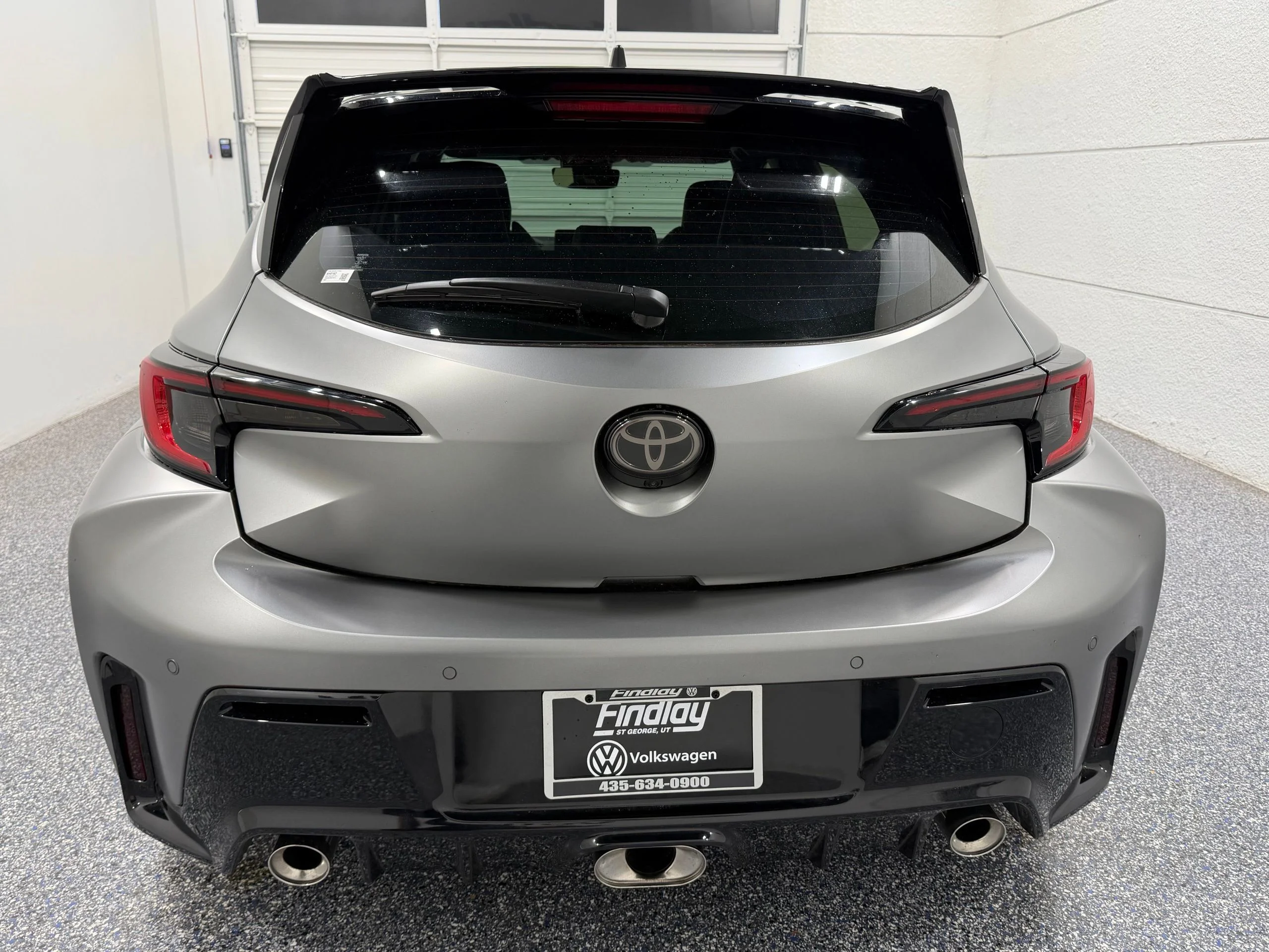 Used 2025 Gray Toyota Premium Plus image 5